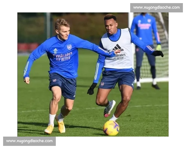 青年军再战红魔欧陆豪门对决引爆绿茵焦点之夜巅峰较量见证荣耀传承 青年军再战红魔欧陆豪门对决引爆绿茵焦点之夜巅峰较量见证荣耀传承